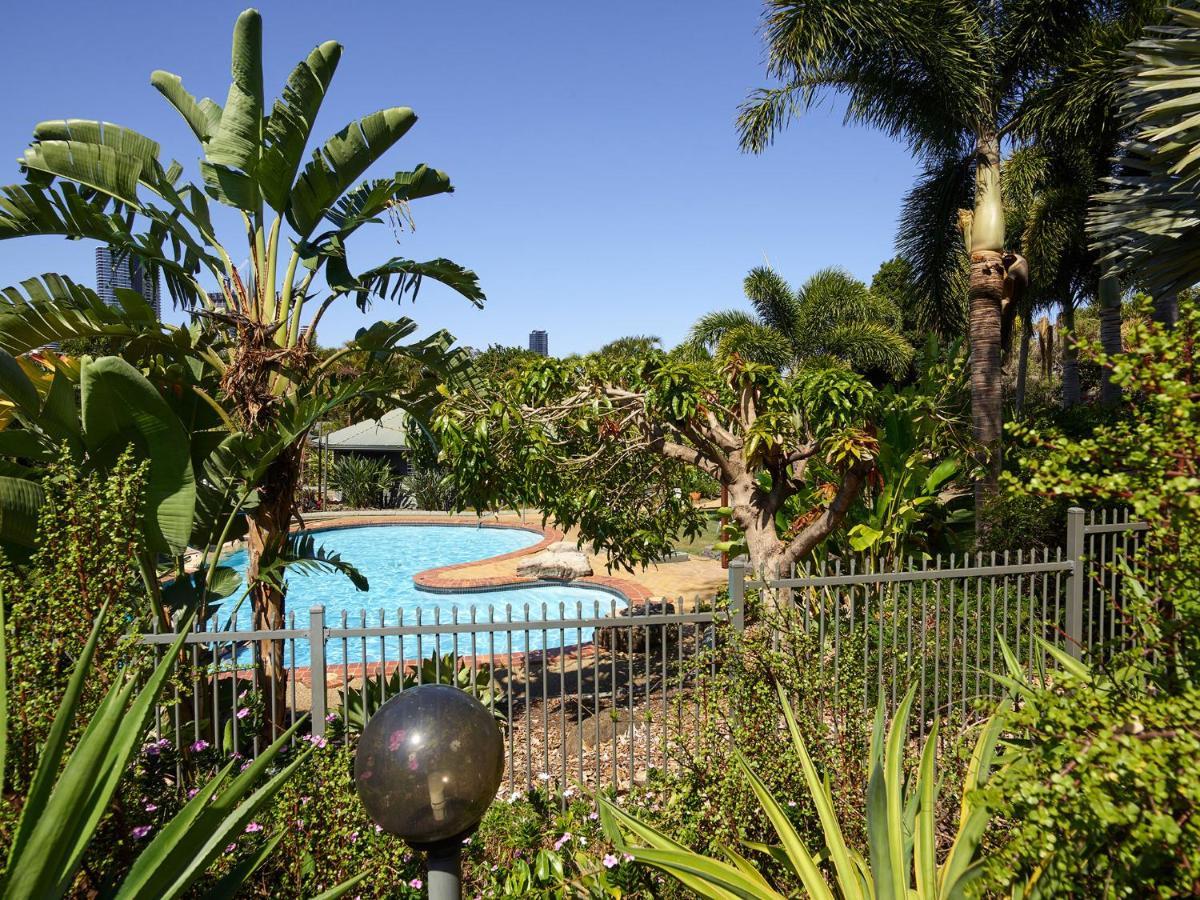 Supa Sized 3 Bedroom 2 Bath Apartment *