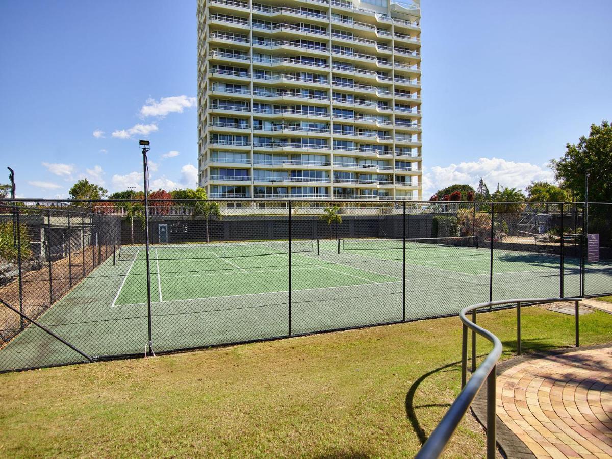 Apartment Supa Sized 3 Bedroom 2 Bath *