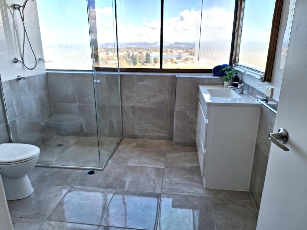 Supa Sized 3 Bedroom 2 Bath Apartment