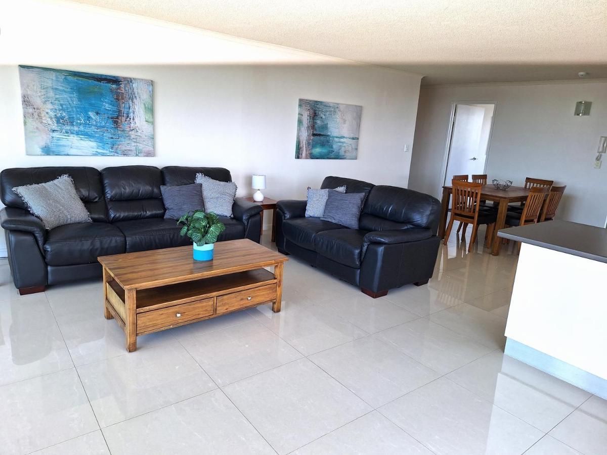 Supa Sized 3 Bedroom 2 Bath *